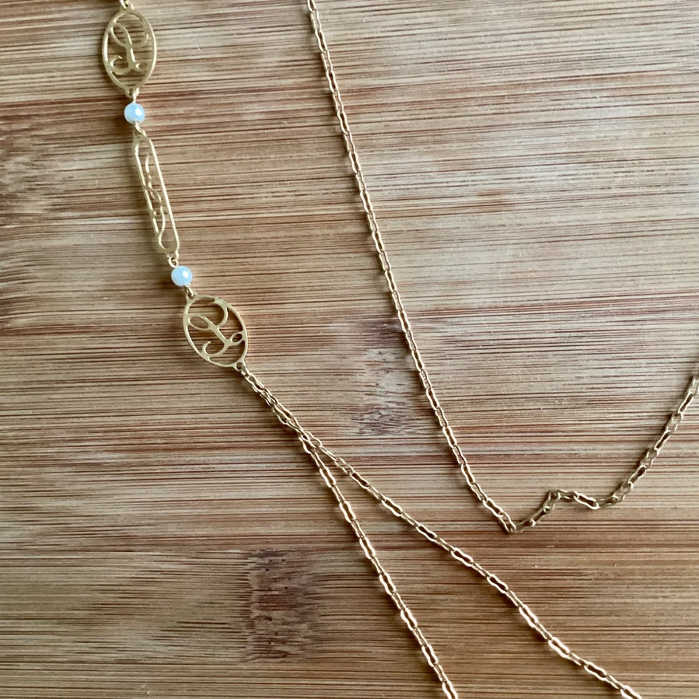 Avon Vintage Gold Tone Long Layered chain Pearl Initial Touch Necklace “L” Gift - Picture 3 of 10